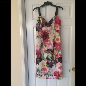 Ted Baker Body-Con Flower Dress Size 4 = 12 US